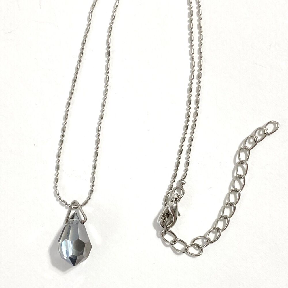 Gray Faceted Crystal Teardrop Pendant Necklace Silver Tone Dainty Chain 19”
